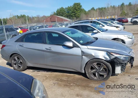 2023 Hyundai Elantra Sel z USA, uszkodzony, nr VIN 5NPLS4AG6PH097518